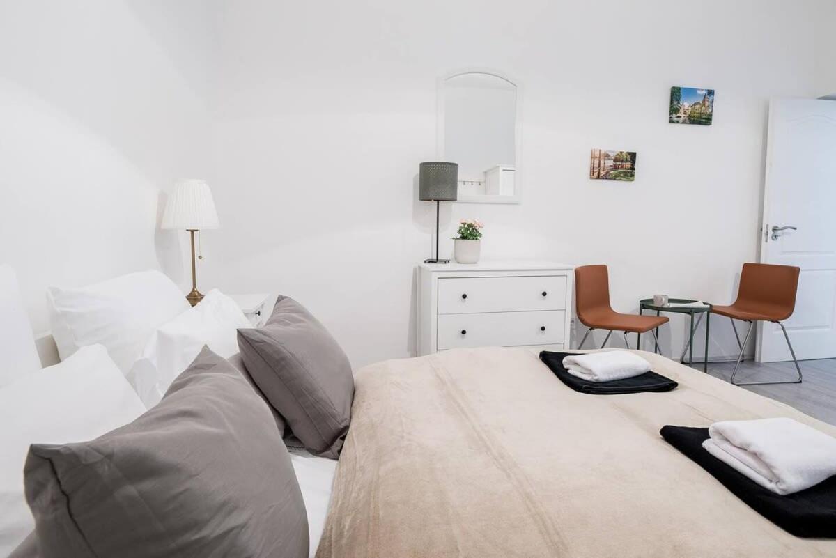 Central Brand New And Modern Apartment Budapest Ngoại thất bức ảnh