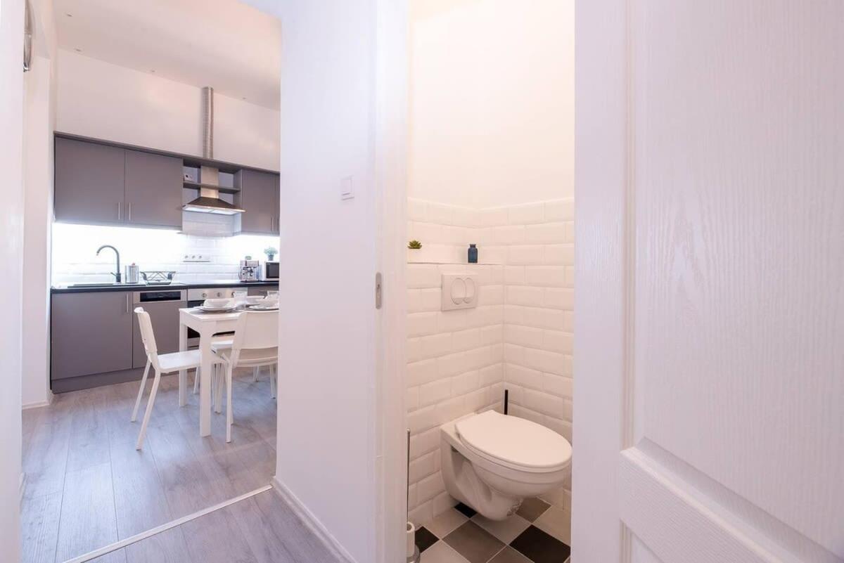 Central Brand New And Modern Apartment Budapest Ngoại thất bức ảnh