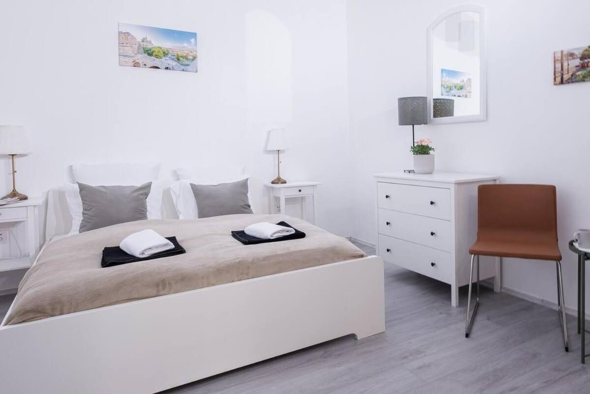 Central Brand New And Modern Apartment Budapest Ngoại thất bức ảnh