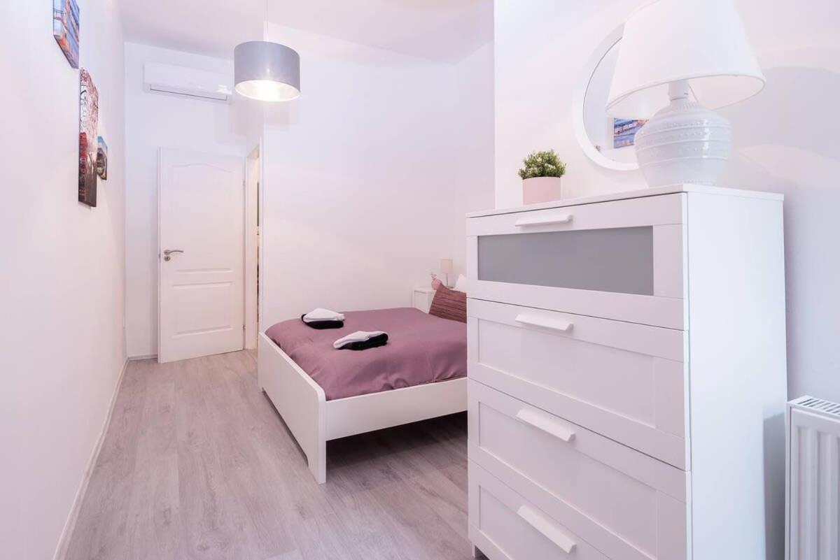 Central Brand New And Modern Apartment Budapest Ngoại thất bức ảnh